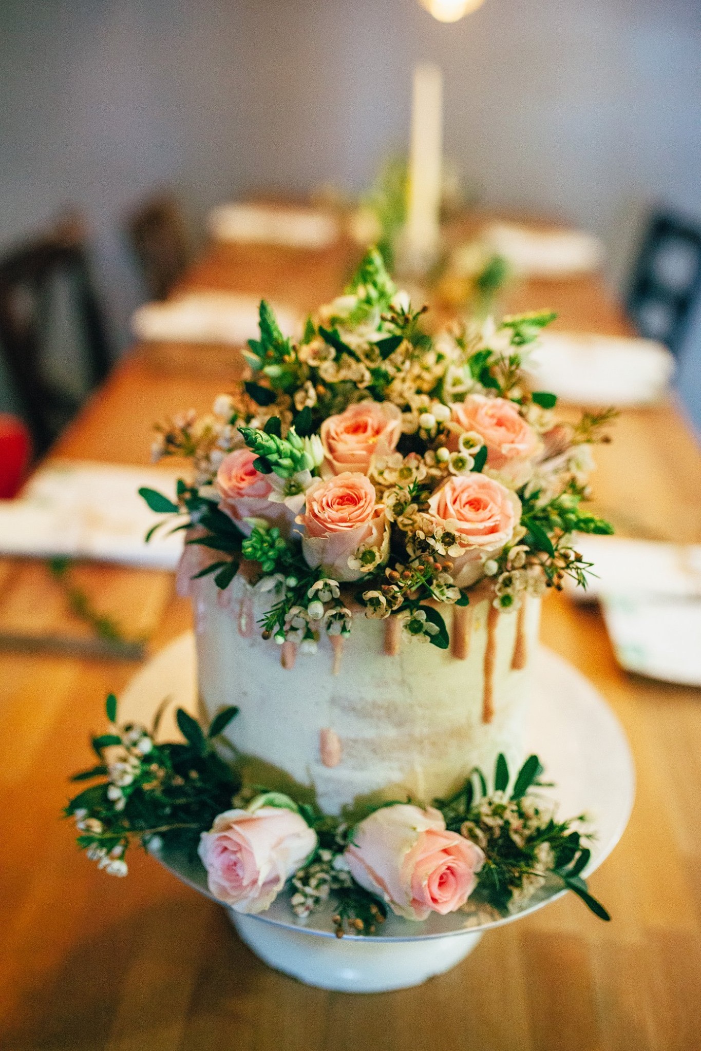 Hochzeitstorte mit Rosen